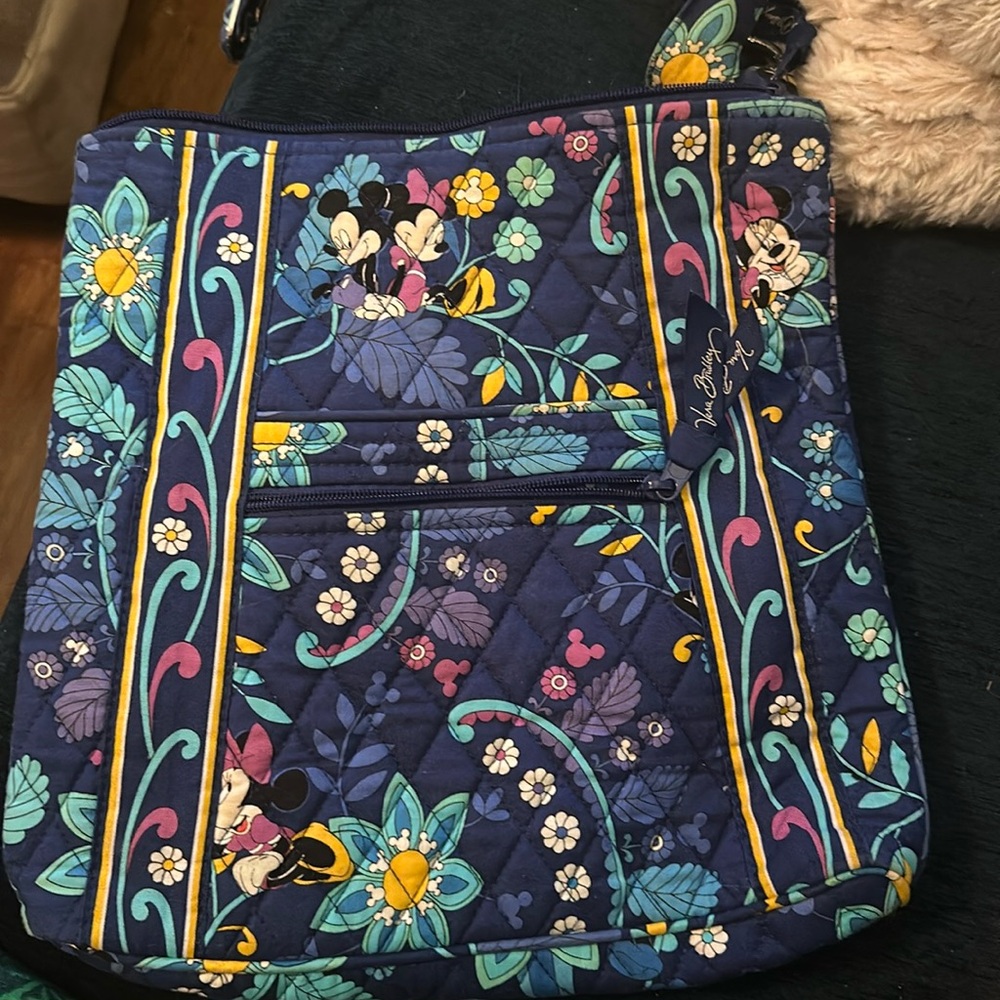 Mickey & Minnie retired Vera Bradley crossbody bag!